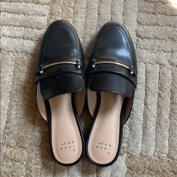 a new day Shoes - A new say Slides